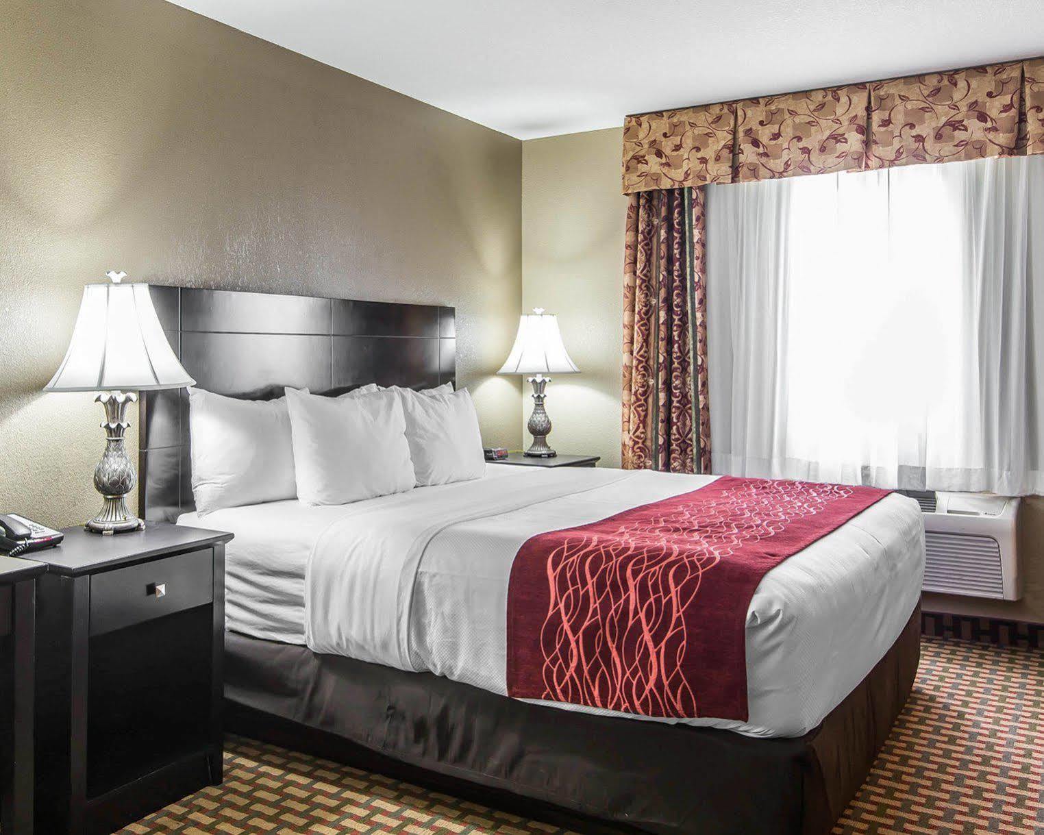 Comfort Inn & Suites Kansas City Downtown Extérieur photo